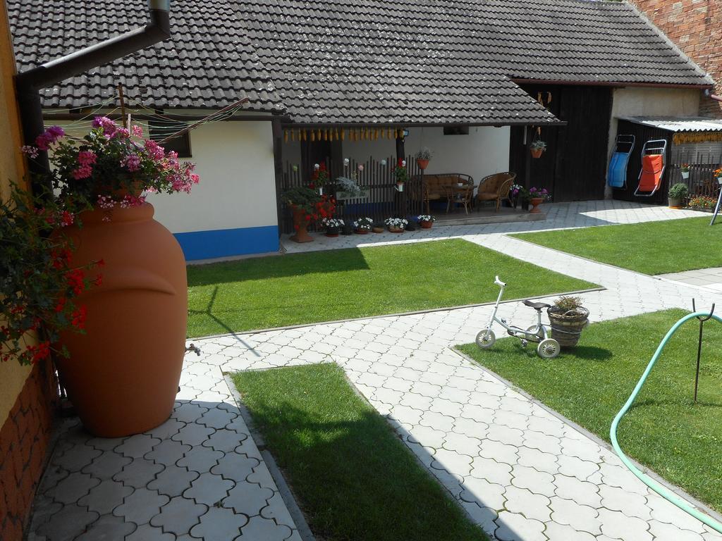 Slovacka Chalupa Ratiskovice Exteriér fotografie